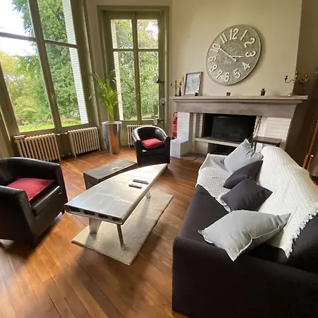 Tatil Evi Le Chateau De John Miles Au Bord De L'eau Sucé